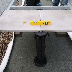 pedestal para suelo técnico de plástico