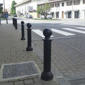 bolardo de protección