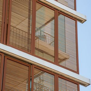 contraventana corredera
