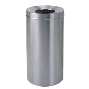 cubo de basura público