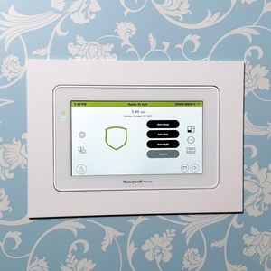 soporte para pantalla táctil de pared