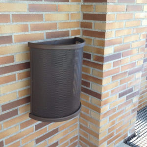 cubo de basura público