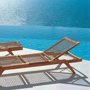 borde de piscina de piedra