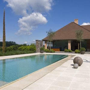 baldosas para playas de piscina