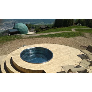 bañera nórdica de madera