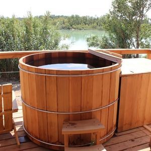 bañera nórdica de cedro