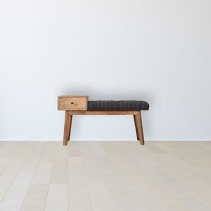 banqueta de diseño escandinavo