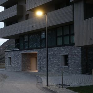 mástil de iluminación