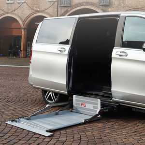 plataforma elevadora para silla de ruedas