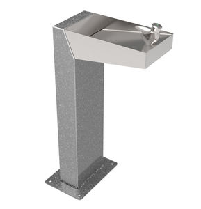 fuente de agua de exterior