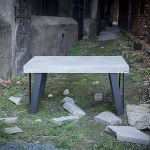 mesa contemporánea
