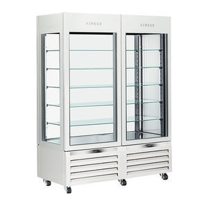 vitrina refrigerada de estantes