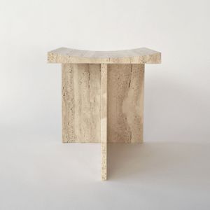taburete de diseño minimalista