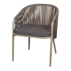 silla de diseño escandinavo
