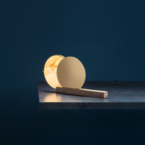 lámpara de mesa