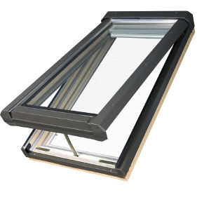 ventana de tejado de madera