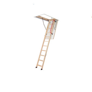 escalera elevada para ático