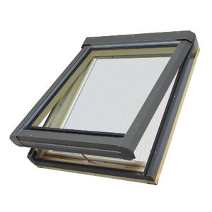 ventana de tejado de madera