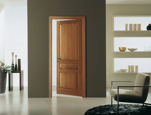 puerta de interior / abatible / de madera maciza