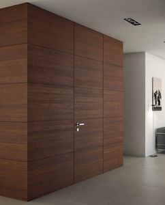 puerta de interior / abatible / de madera / suelo-techo