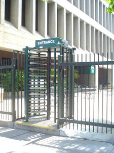 torniquete de seguridad / de metal / para edificio público