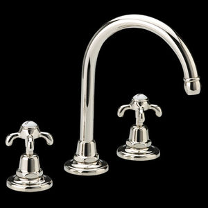 grifo mezclador para lavabo / de libre instalación / en encimera / de metal cromado