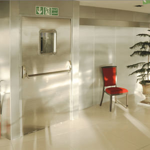 puertas industriales abatibles