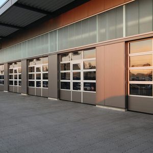 puertas industriales abatibles