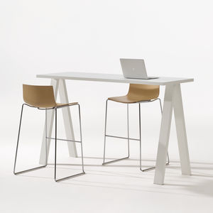 mesa alta contemporánea