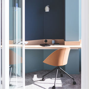 silla de oficina contemporánea