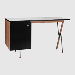 escritorio de madera