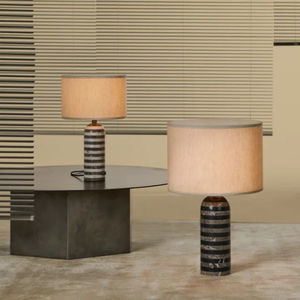 lámpara de mesa