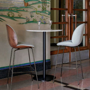 mesa alta contemporánea