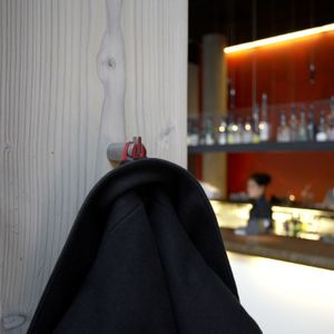 percha contemporánea
