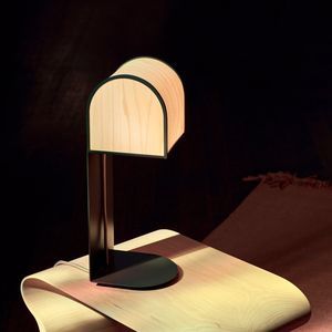 lámpara de mesa