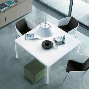 mesa contemporánea