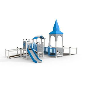 torre de juegos con tobogán