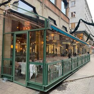 estructura multifunción de exterior
