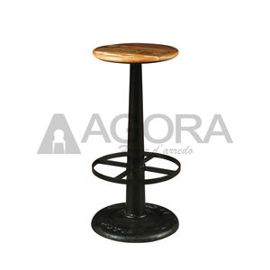 taburete de bar clásico