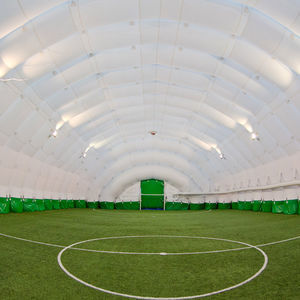 estructura hinchable con membrana de PVC