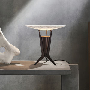 lámpara de mesa