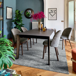 mesa contemporánea