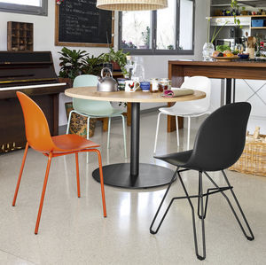 mesa contemporánea