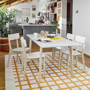 mesa contemporánea