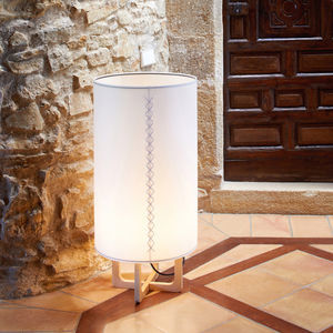 lámpara de mesa