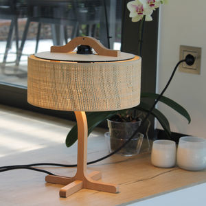 lámpara de mesa
