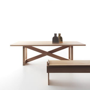 mesa contemporánea