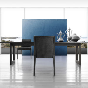 mesa contemporánea