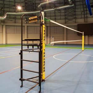 silla para árbitro de voleibol