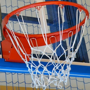 canasta de baloncesto de exterior